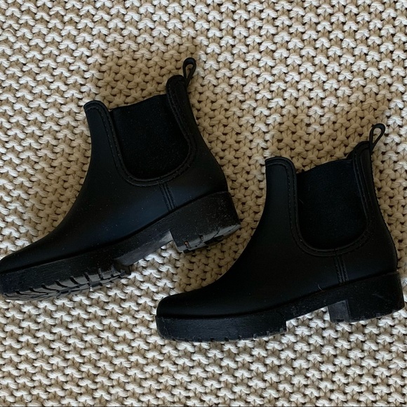 Size 9 Cloudy Waterproof Chelsea Rain Boot - Picture 6 of 7